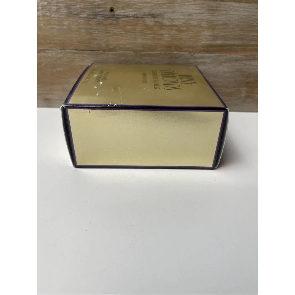 Elizabeth Taylor White Diamonds Body Powder 2.6oz – Perfumed Radiance Powder New